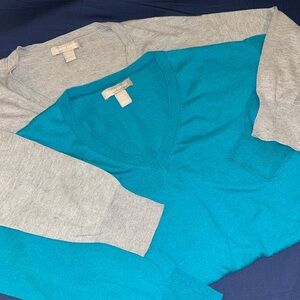 Set of two light-weight sweaters